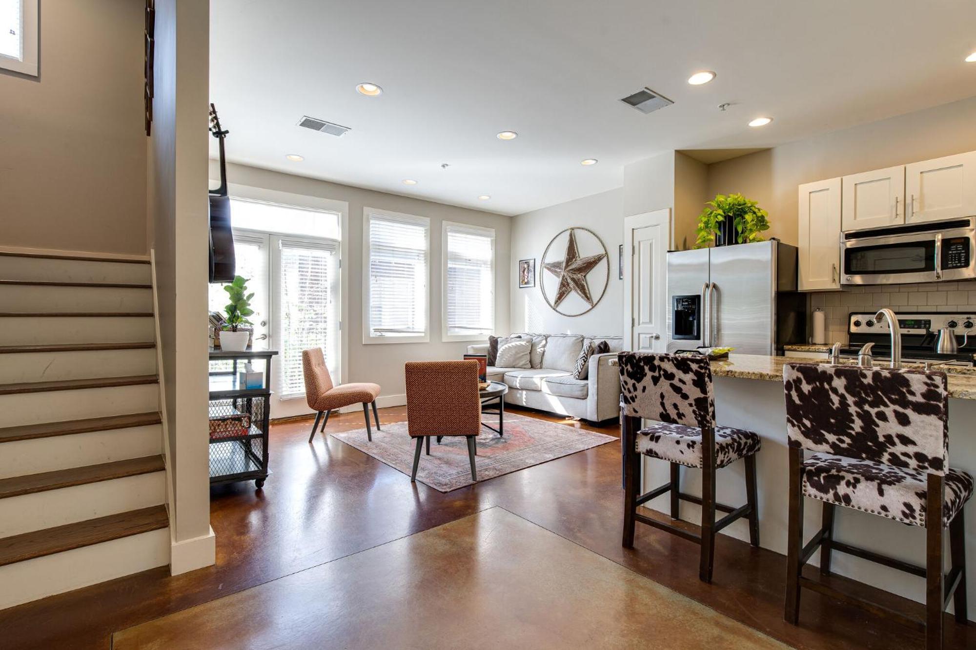 The Celebrity - Minutes To Broadway With A Balcony Apartment Nashville Exterior photo